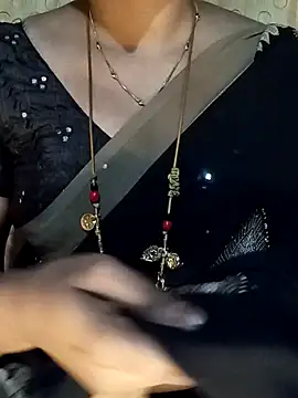 Snapshot of tuttifrutti17 chatting on 12-20-24, 06:24 tuttifrutti17 online show from 12-20-24, 06:24