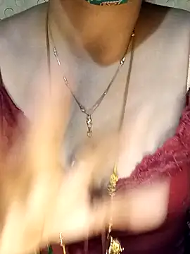 Snapshot of tuttifrutti17 chatting on 01-05-25, 07:07 tuttifrutti17 online show from 01-05-25, 07:07