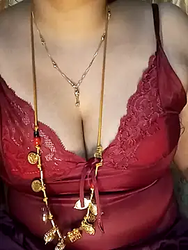 Snapshot of tuttifrutti17 chatting on 01-11-25, 04:57 tuttifrutti17 online show from 01-11-25, 04:57