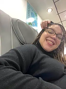 Snapshot of QueenNuttCollector chatting on 01-17-25, 10:12 QueenNuttCollector online show from 01-17-25, 10:12