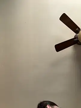 QueenNuttCollector online show from 03-10-26, 04:23