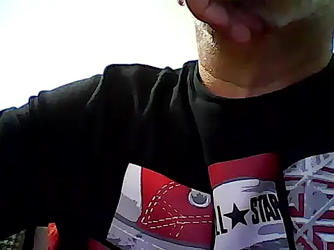 Snapshot of xcimeru chatting on 03-08-25, 07:42 xcimeru online show from 03-08-25, 07:42