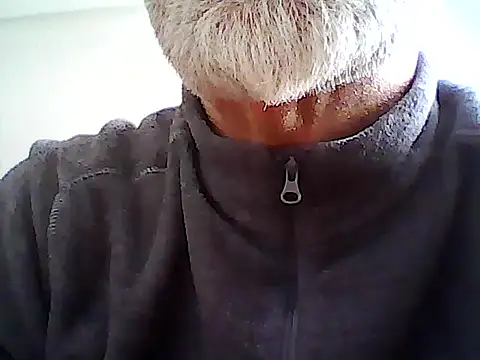 Snapshot of xcimeru chatting on 03-15-25, 07:53 xcimeru online show from 03-15-25, 07:53