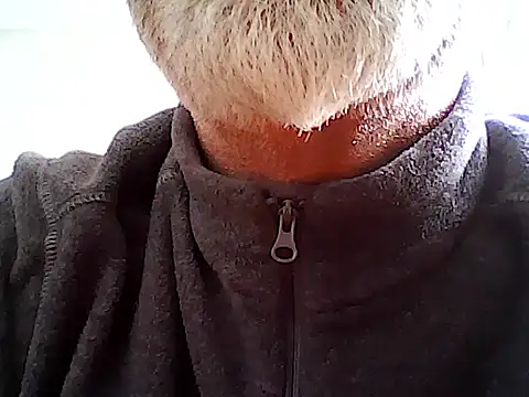 Snapshot of xcimeru chatting on 03-15-25, 01:29 xcimeru online show from 03-15-25, 01:29