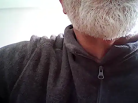 Snapshot of xcimeru chatting on 03-19-25, 11:06 xcimeru online show from 03-19-25, 11:06