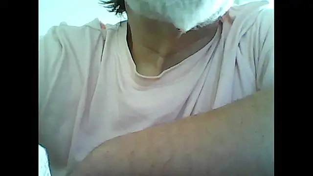 Snapshot of xcimeru chatting on 09-19-25, 01:45 xcimeru online show from 09-19-25, 01:45