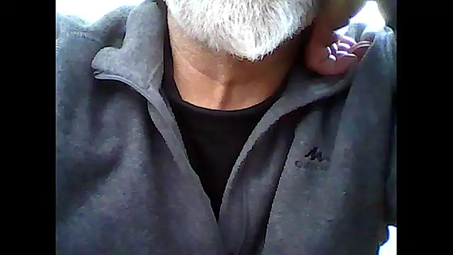 Snapshot of xcimeru chatting on 09-24-25, 07:23 xcimeru online show from 09-24-25, 07:23