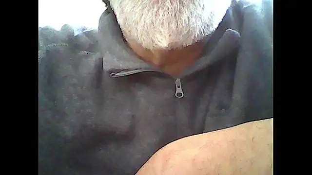 Snapshot of xcimeru chatting on 10-08-25, 07:17 xcimeru online show from 10-08-25, 07:17