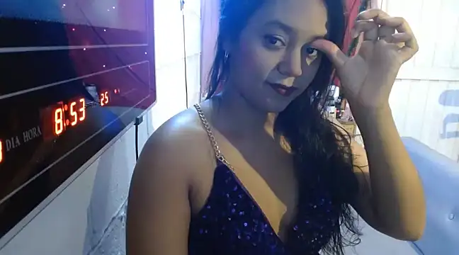 Chiara petterson online show from 12-11-24, 05:21