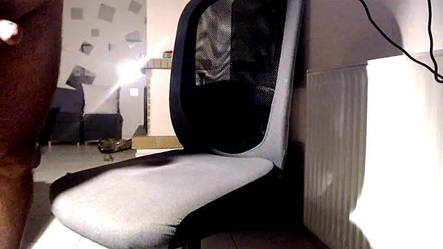 Snapshot of Pitu-94 chatting on 10-22-25, 03:45 Pitu-94 online show from 10-22-25, 03:45