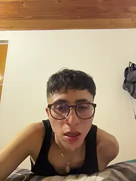 CamiRojas boy online show from 12-20-25, 04:19