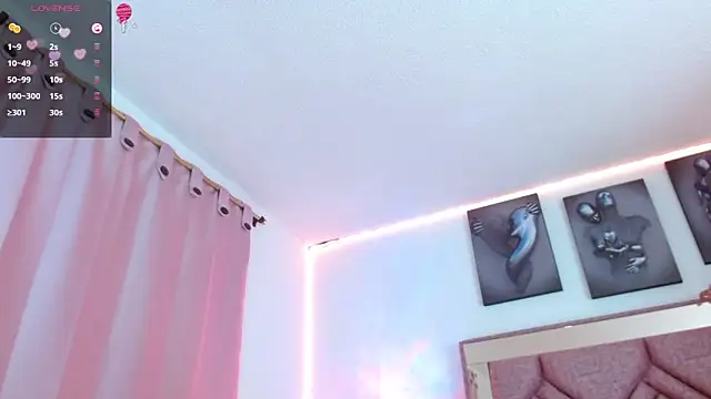 Snapshot of Angely_18 chatting on 01-06-25, 10:58 Angely 18 online show from 01-06-25, 10:58