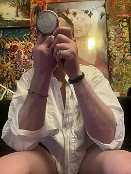 Snapshot of BarryKingsman chatting on 03-15-25, 09:30 BarryKingsman online show from 03-15-25, 09:30