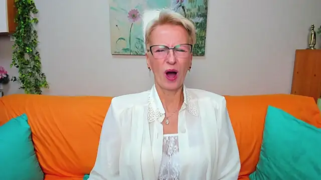 iamyourdream89 online show from 09-20-25, 08:48