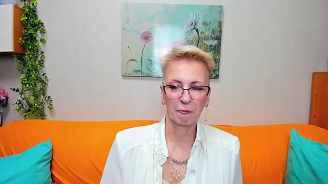 iamyourdream89 online show from 12-21-25, 07:48