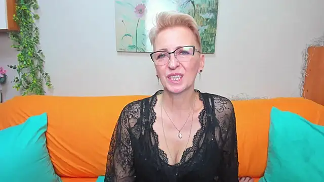 iamyourdream89 online show from 12-23-25, 10:57