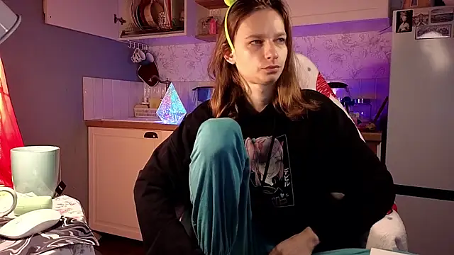 Frank Fraer online show from 09-23-25, 01:58