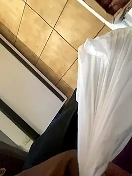 Snapshot of Thepanthera chatting on 09-10-25, 09:53 Thepanthera online show from 09-10-25, 09:53