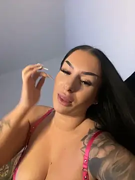 Mia-Bremer online show from 01-01-25, 04:18