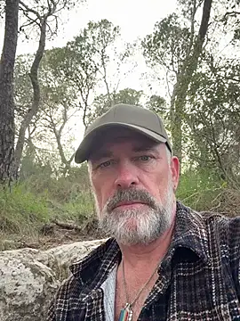 DaddybearVLC online show from 02-25-25, 03:49