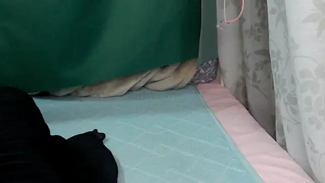 Mii love07 online show from 12-23-24, 02:02