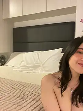 Snapshot of saori_10 chatting on 01-01-25, 10:54 saori 10 online show from 01-01-25, 10:54