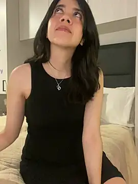 Snapshot of saori_10 chatting on 03-05-25, 05:18 saori 10 online show from 03-05-25, 05:18