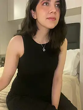 Snapshot of saori_10 chatting on 03-10-25, 10:24 saori 10 online show from 03-10-25, 10:24