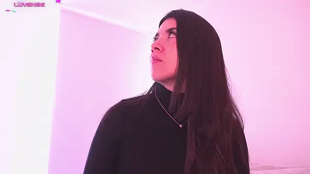 Snapshot of saori_10 chatting on 10-01-25, 06:58 saori 10 online show from 10-01-25, 06:58