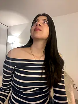 Snapshot of saori_10 chatting on 10-09-25, 06:00 saori 10 online show from 10-09-25, 06:00