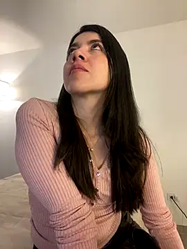 Snapshot of saori_10 chatting on 11-15-25, 05:38 saori 10 online show from 11-15-25, 05:38