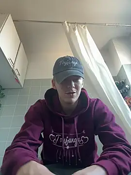 Toyjungee online show from 03-17-25, 04:11