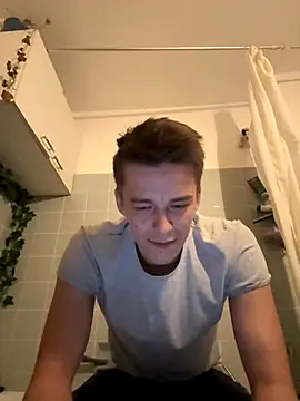 Toyjungee online show from 10-19-25, 05:02