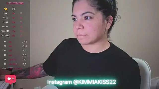 Snapshot of kimmiakiss22 chatting on 02-04-25, 12:08 kimmiakiss22 online show from 02-04-25, 12:08
