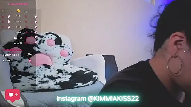 Snapshot of kimmiakiss22 chatting on 02-17-25, 05:14 kimmiakiss22 online show from 02-17-25, 05:14