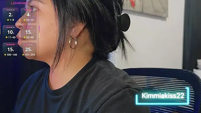 Snapshot of kimmiakiss22 chatting on 09-17-25, 10:11 kimmiakiss22 online show from 09-17-25, 10:11