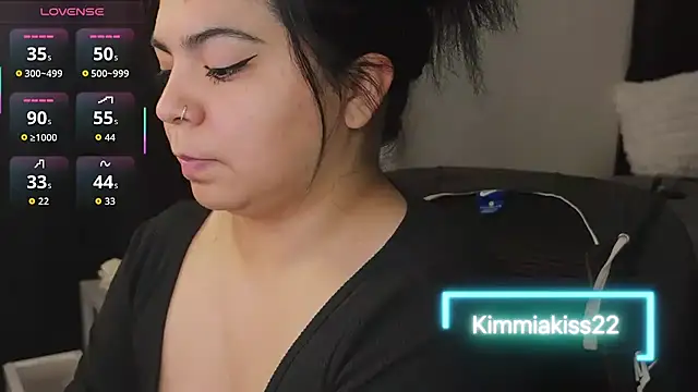Snapshot of kimmiakiss22 chatting on 09-19-25, 11:49 kimmiakiss22 online show from 09-19-25, 11:49