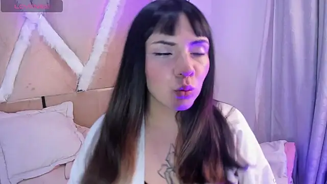 xhinata hyugax online show from 12-21-25, 09:55