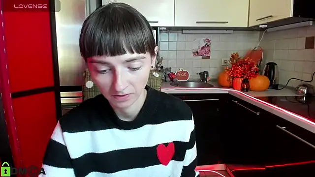 TayanaJons online show from 10-20-25, 06:58