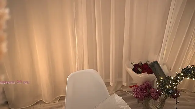 Snapshot of Poni_DII chatting on 11-19-25, 06:46 Poni DII online show from 11-19-25, 06:46