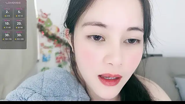 Snapshot of Judy520 chatting on 12-25-24, 04:01 Judy520 online show from 12-25-24, 04:01