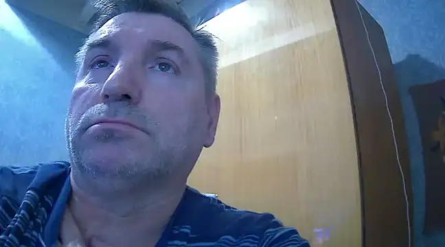 Snapshot of GYurmoka70 chatting on 01-09-25, 08:44 GYurmoka70 online show from 01-09-25, 08:44