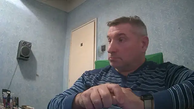 Snapshot of GYurmoka70 chatting on 10-07-25, 08:17 GYurmoka70 online show from 10-07-25, 08:17