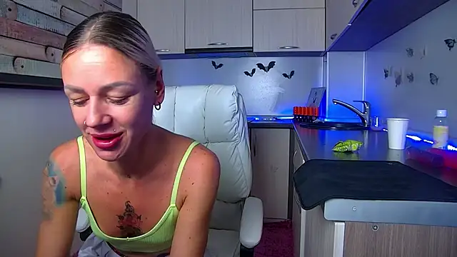 Skinny Nally online show from 11-28-25, 01:08