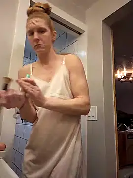 GoldenFlameGoddess online show from 02-12-25, 07:24