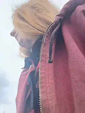 GoldenFlameGoddess online show from 03-01-26, 05:48