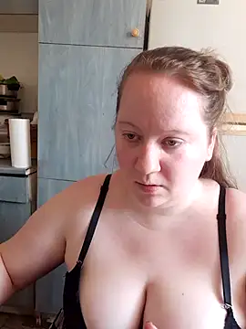 Snapshot of D_Marinna chatting on 03-17-25, 12:14 D Marinna online show from 03-17-25, 12:14