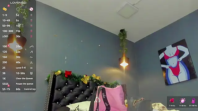 Sophiietaylor online show from 12-17-25, 11:38