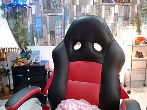 KarimaSarabe online show from 01-24-25, 09:05