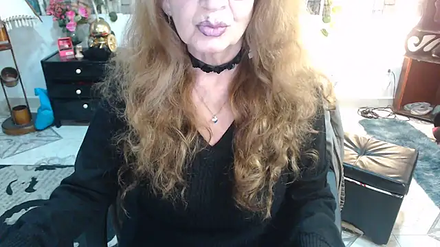 KarimaSarabe online show from 09-22-25, 09:50